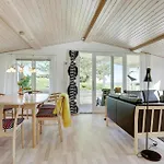 Two-bedroom In Brenderup Fyn Дом отдыха *