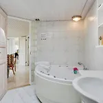 度假居 Two-bedroom In Brenderup Fyn Bro (Funen)