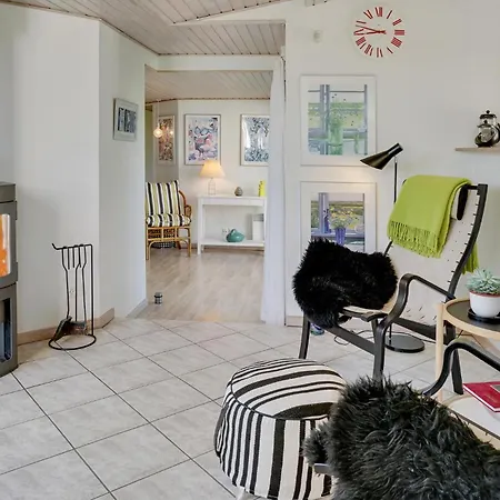 Two-bedroom In Brenderup Fyn بيت للعطل *