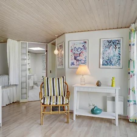 Two-bedroom In Brenderup Fyn 度假居 *