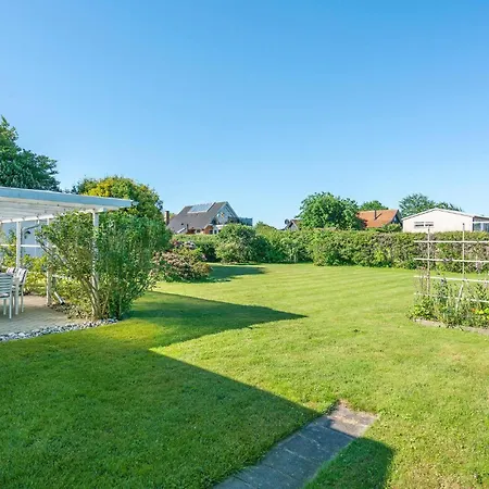 Holiday home Stunning In Brenderup Fyn With House Sea View